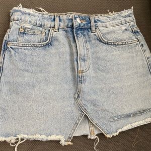 Zara Trafaluc authentic frayed denim skirt
